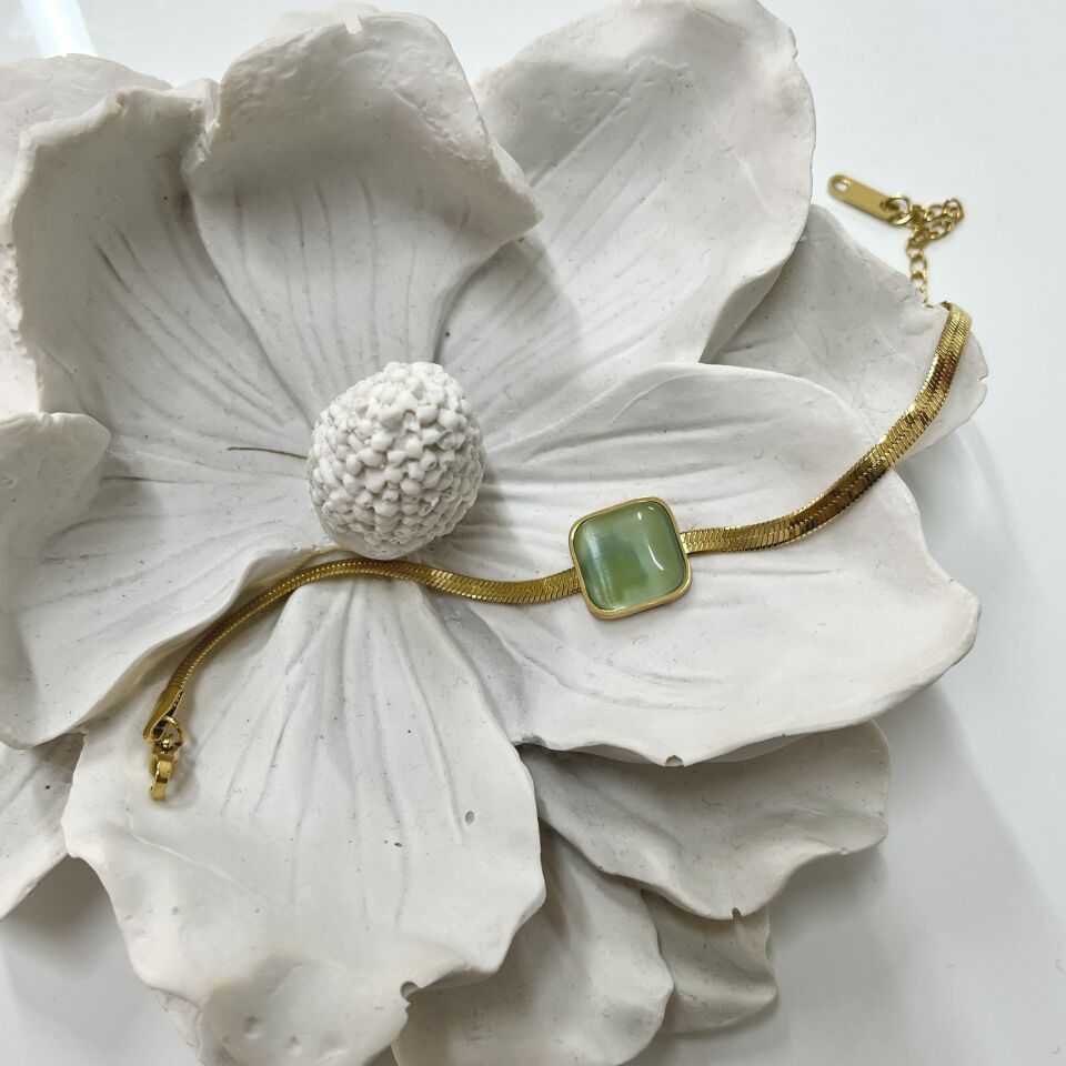 Çelik Kedi Gözü Taşı Kare Bileklik