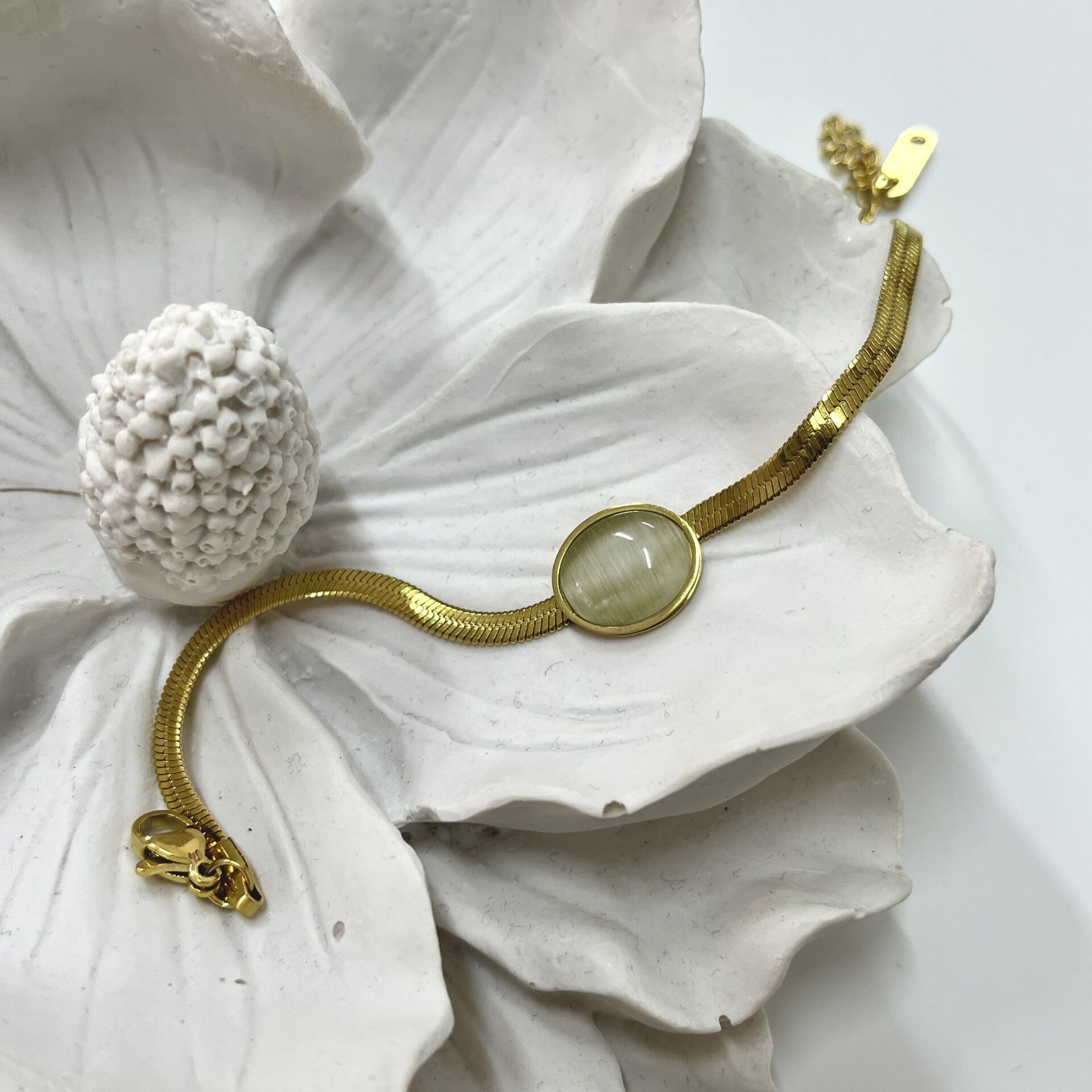 Çelik Kedi Gözü Taşı Bileklik