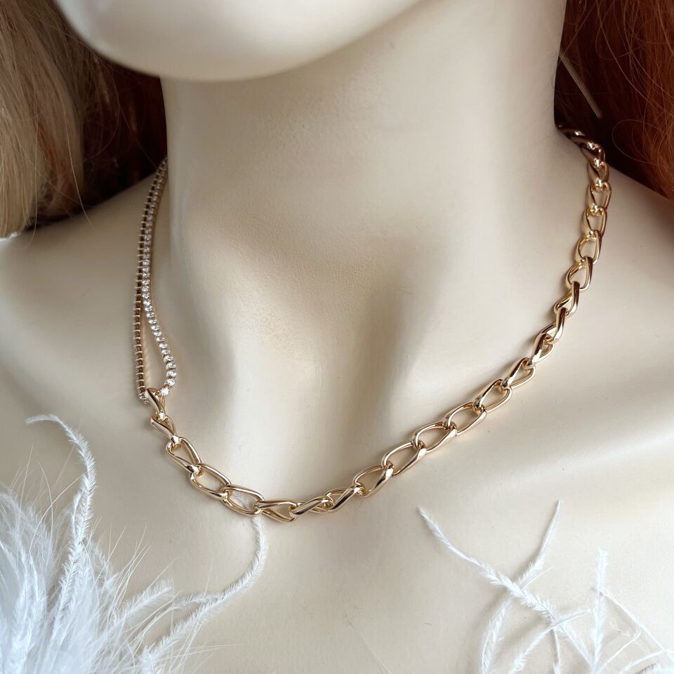 Xuping Su Yolu Kolye