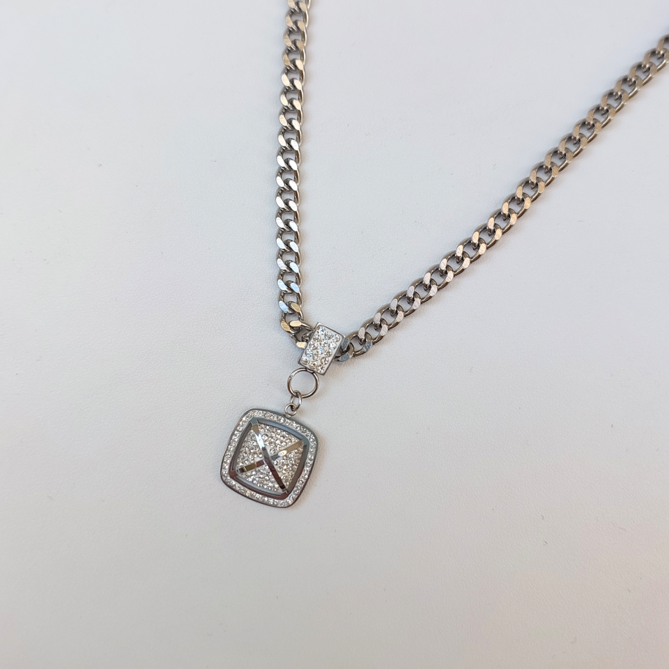 Taşlı Çelik Kolye