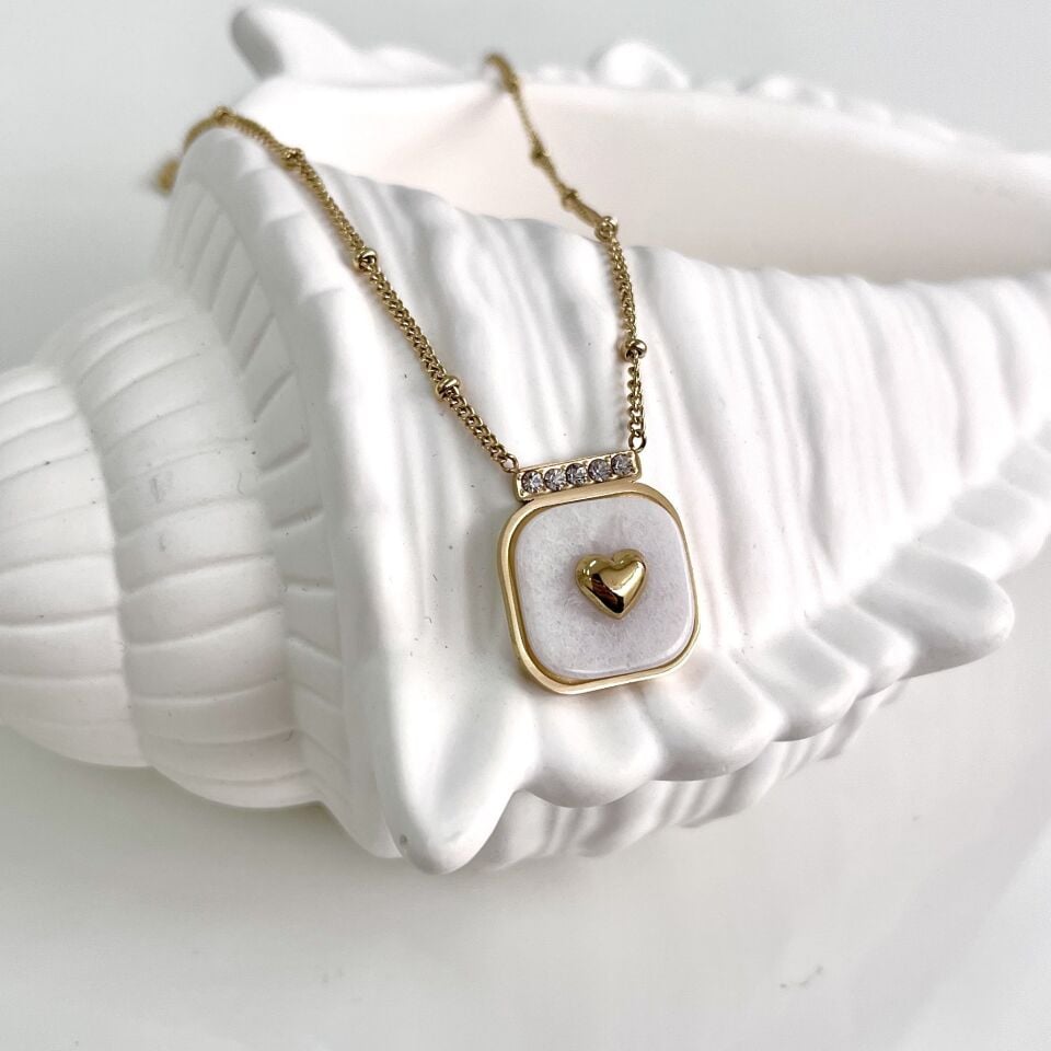 Çelik Kalp Detay Kolye