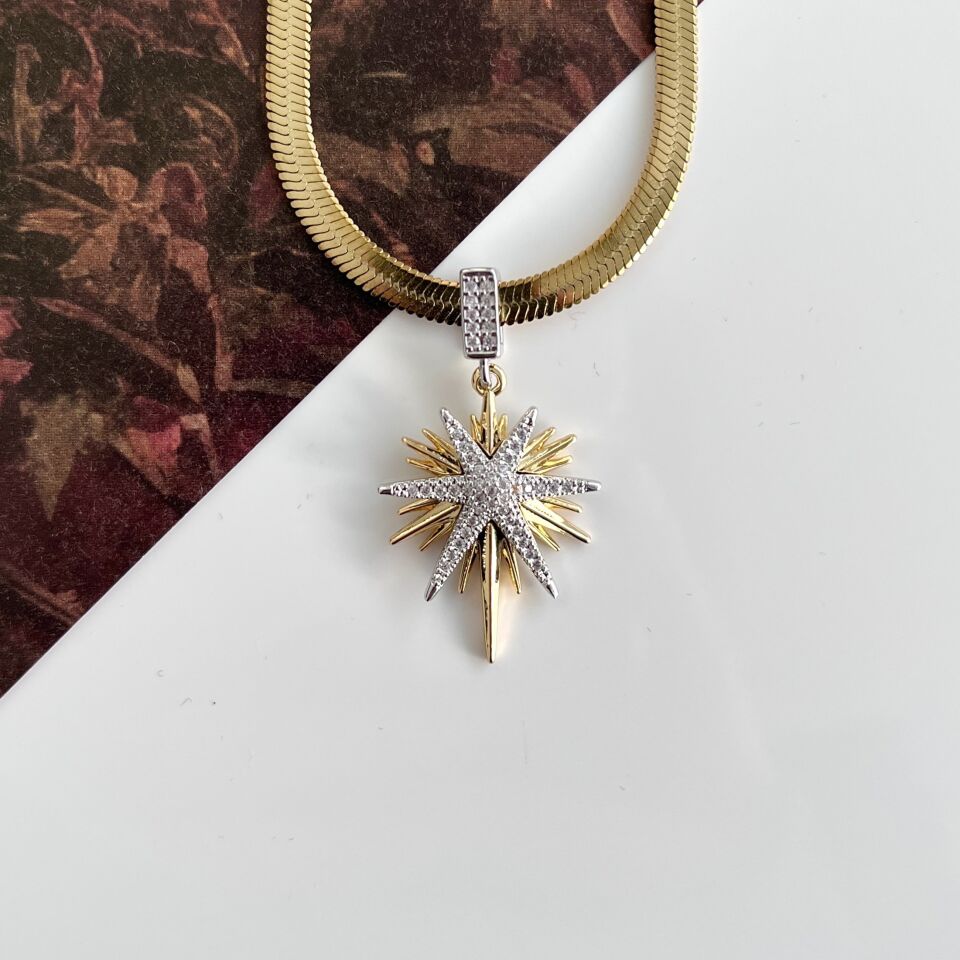 Çelik Şimal Yıldızı Kolye