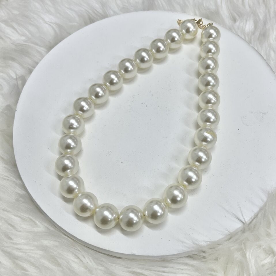 Büyük Boy İnci Kolye