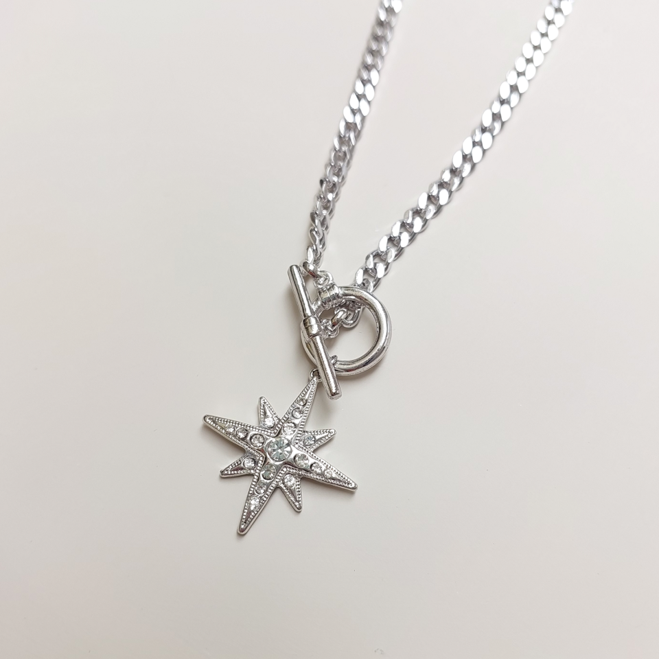 Taşlı Yıldız Kolye