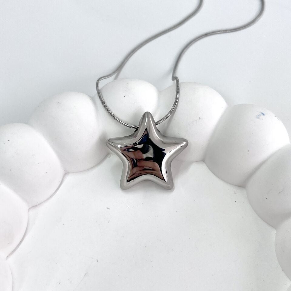 Çelik Yıldız Kolye