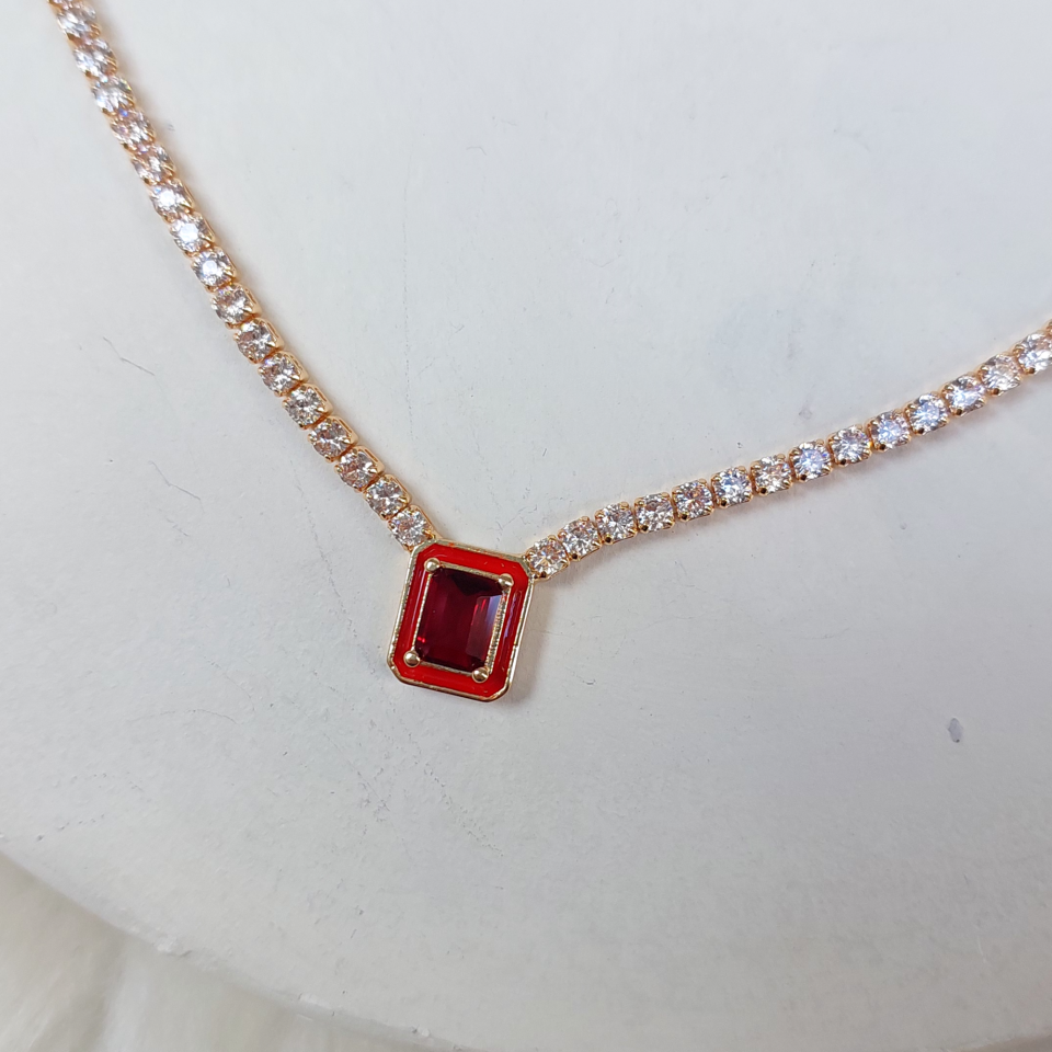 Kristal Su Yolu Taş Kolye