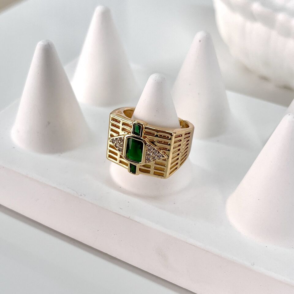 Özel Seri Yeşil Taşlı Yüzük