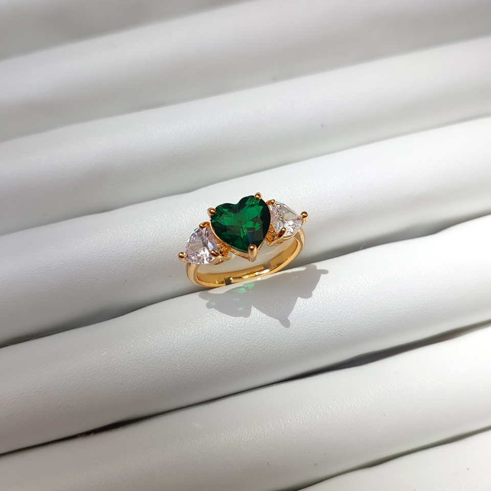 Çelik Zirkon Taşlı Kalp Yüzük