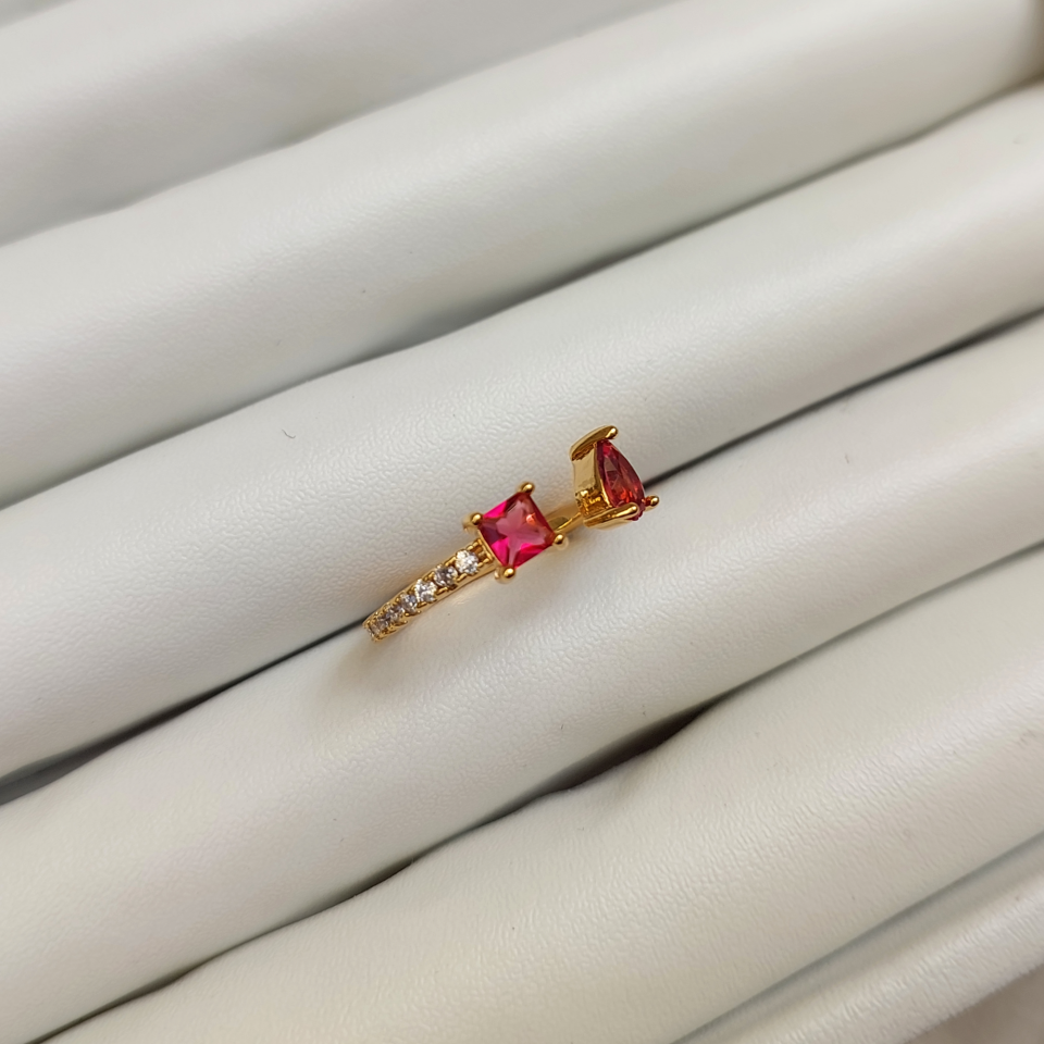 Çelik Zirkon Pembe Yüzük