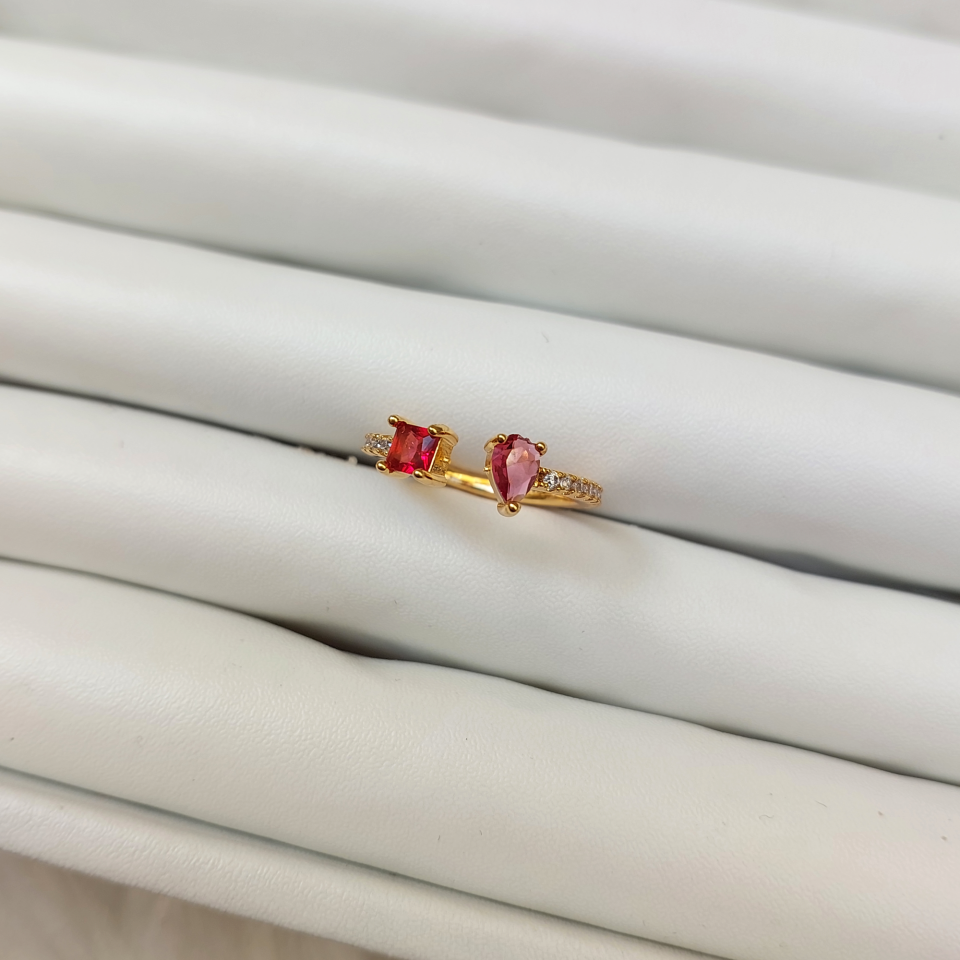 Çelik Zirkon Pembe Yüzük