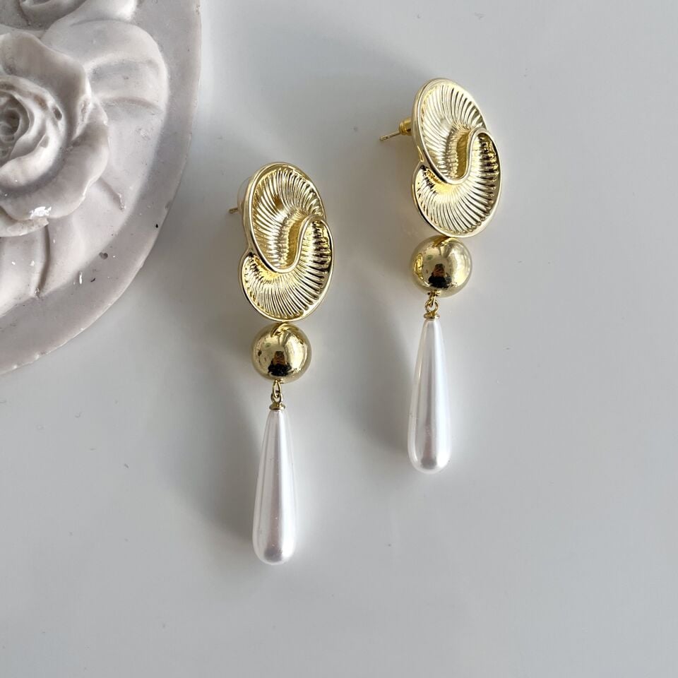 İnci Detay Sallantı Küpe