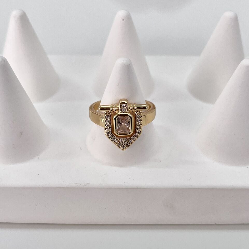 Özel Seri Taşlı Yüzük