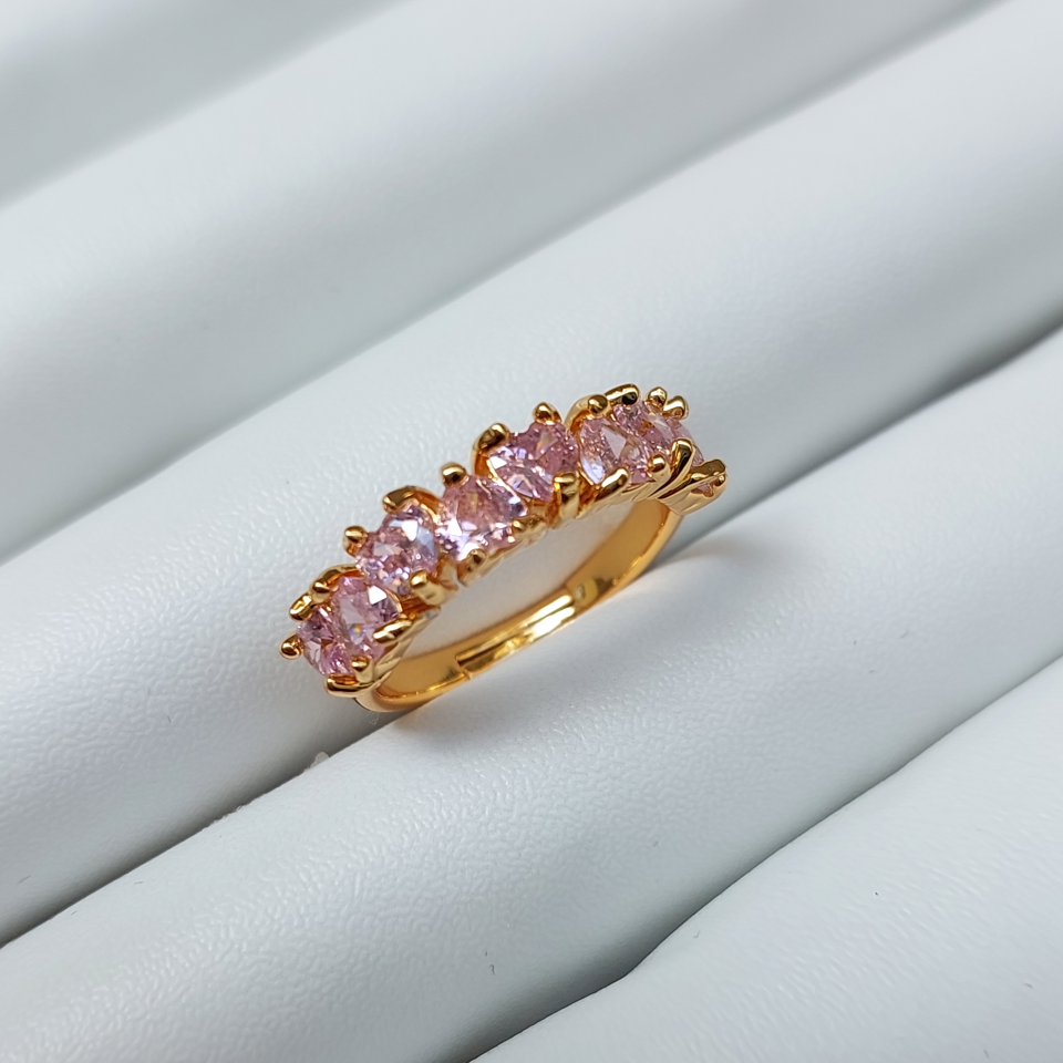 Çelik Pembe Kalpli Zirkon Yüzük