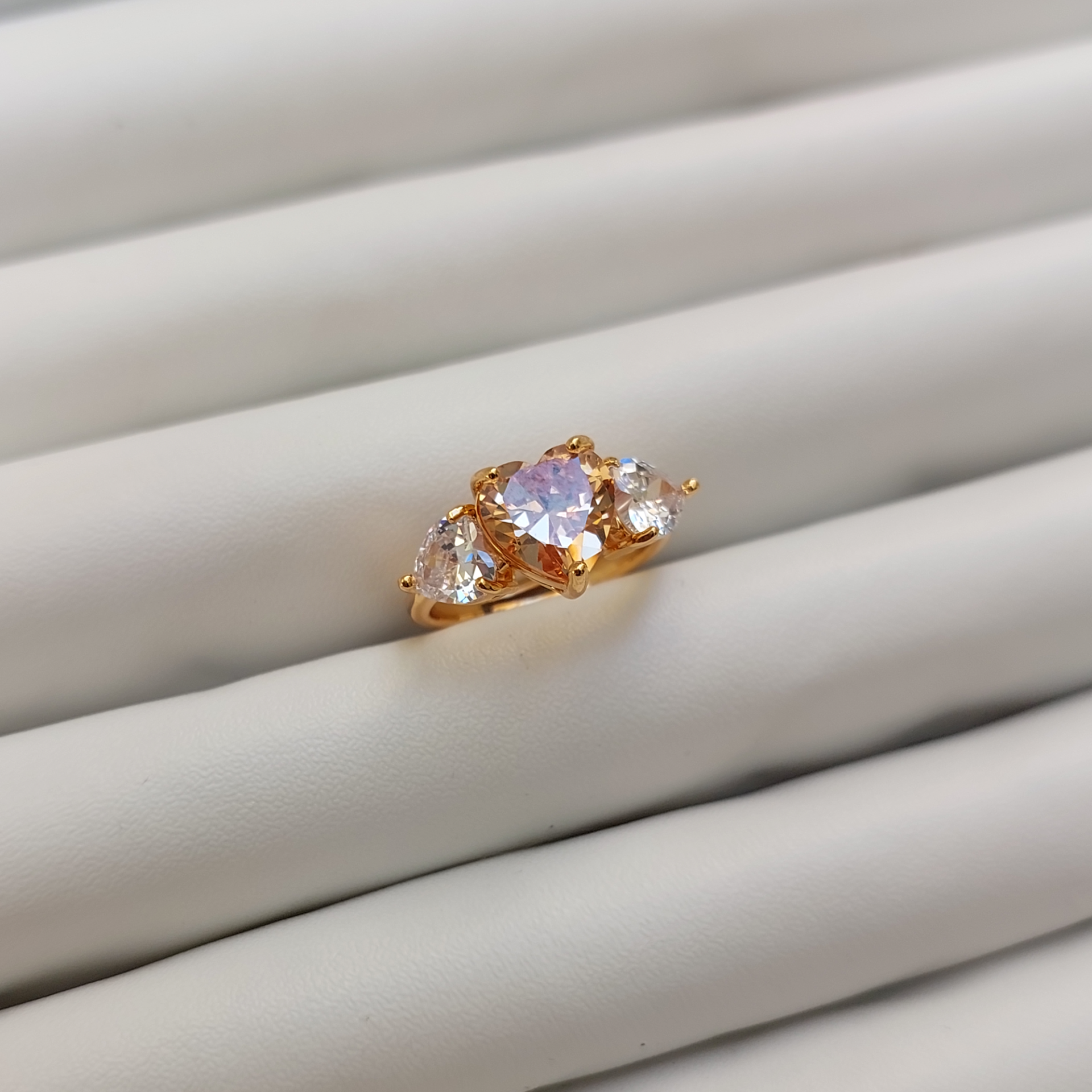 Çelik Zirkon Kalp Yüzük