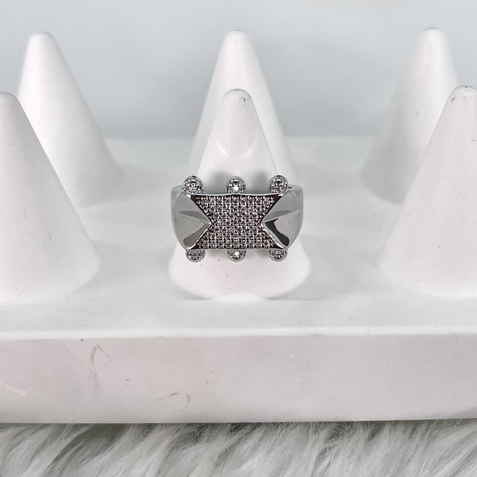 Özel Seri Zirkon Taşlı Yüzük