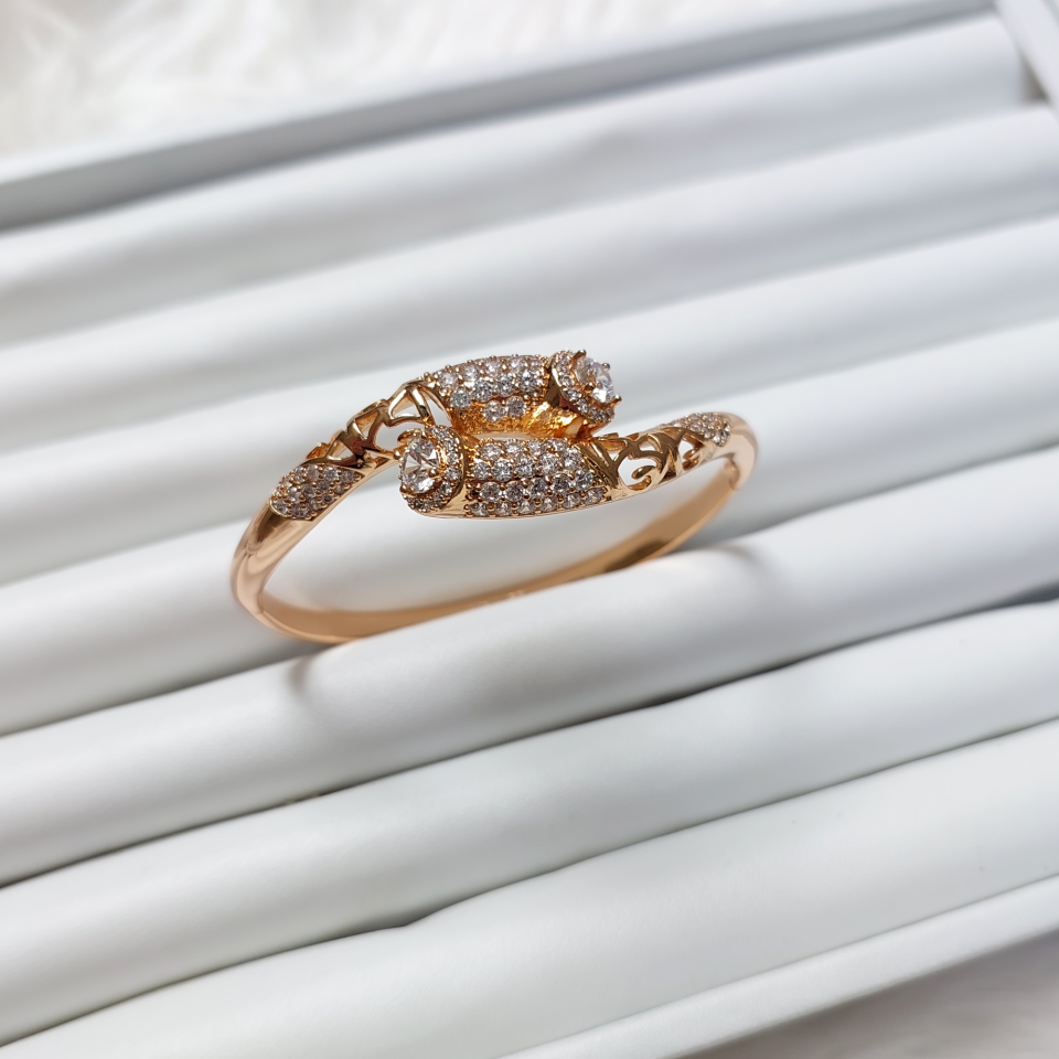 Xuping Vip Zirkon Kelepçe