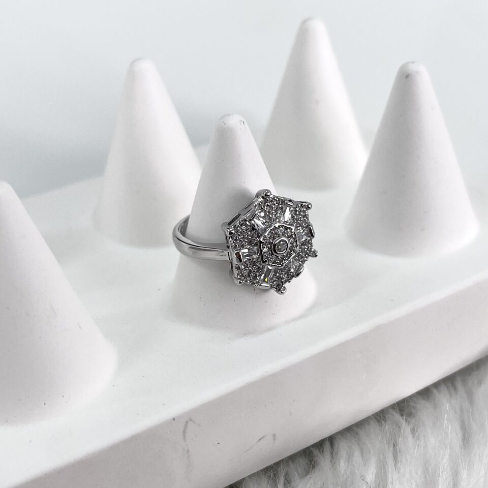 Özel Seri Zirkon Taşlı Yüzük