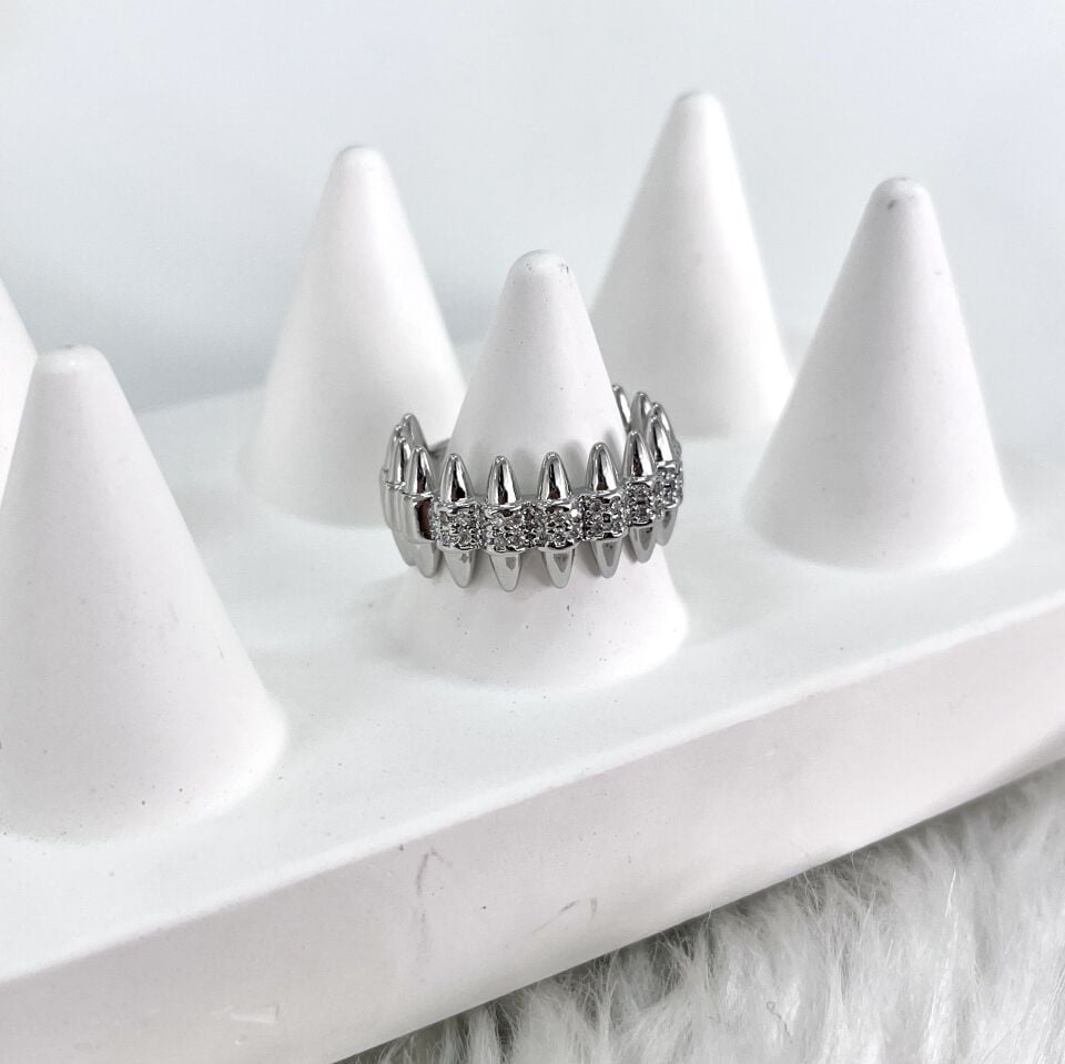 Özel Seri Zirkon Taşlı Yüzük