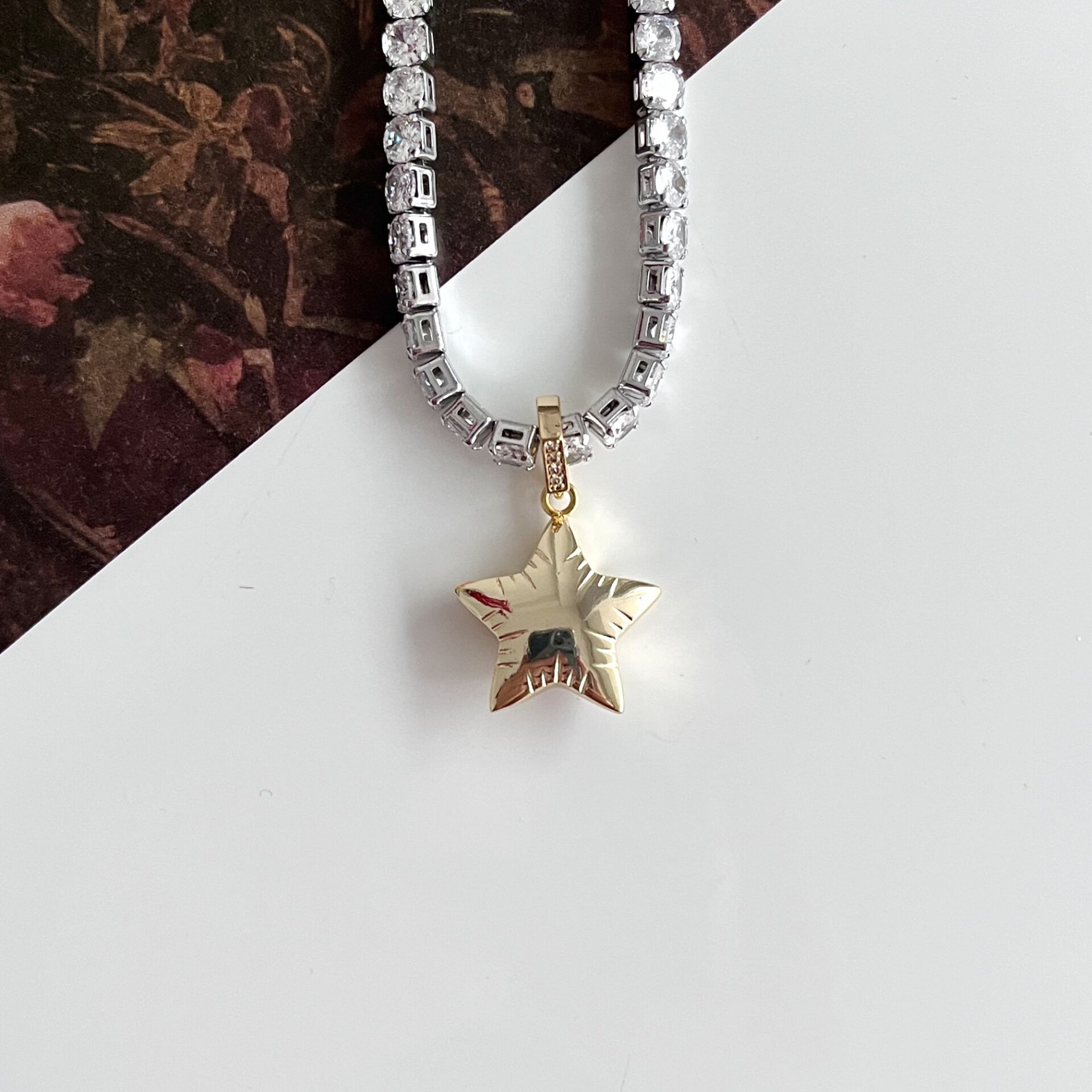 Özel Seri Su Yolu Yıldız Kolye