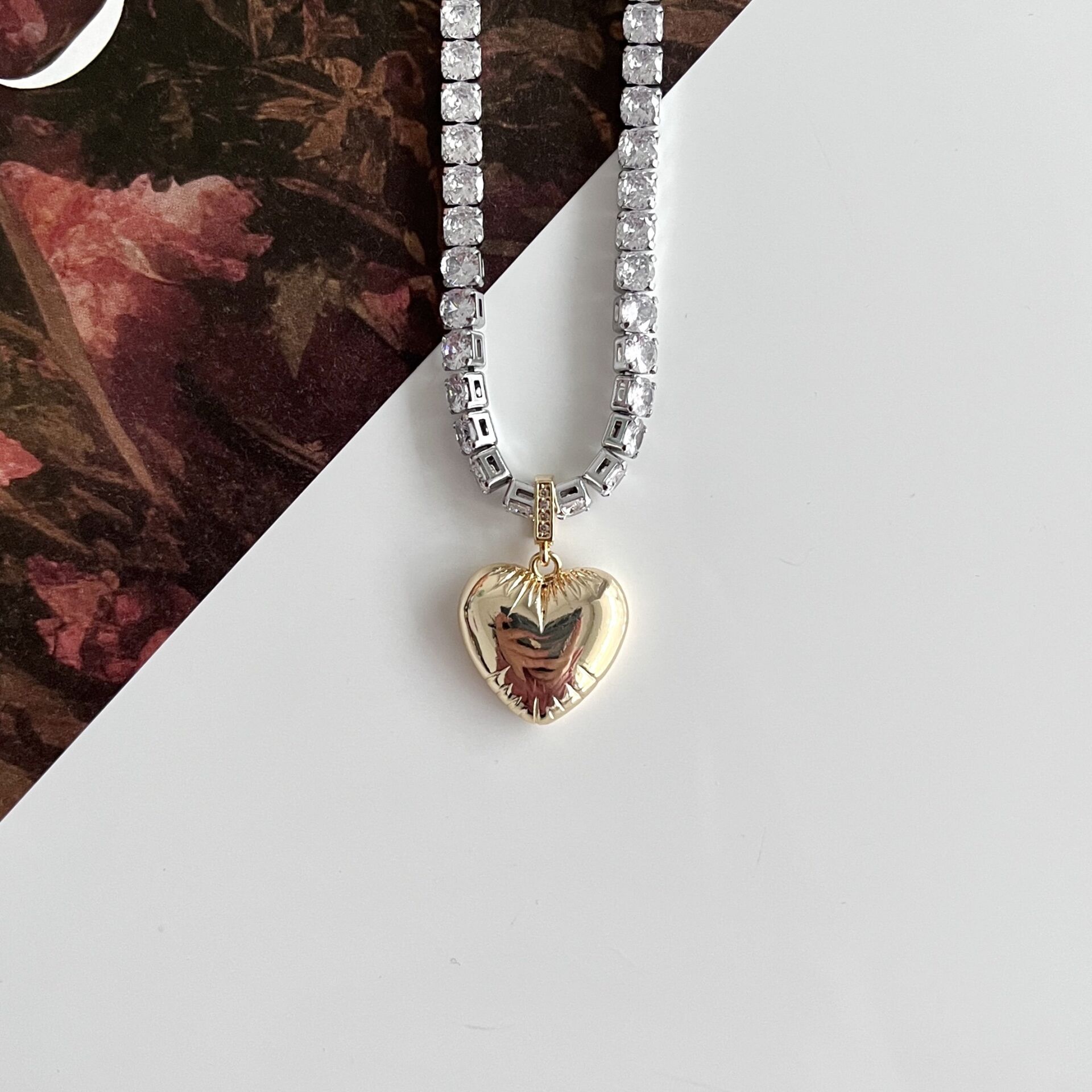 Özel Seri Su Yolu Kalp Kolye