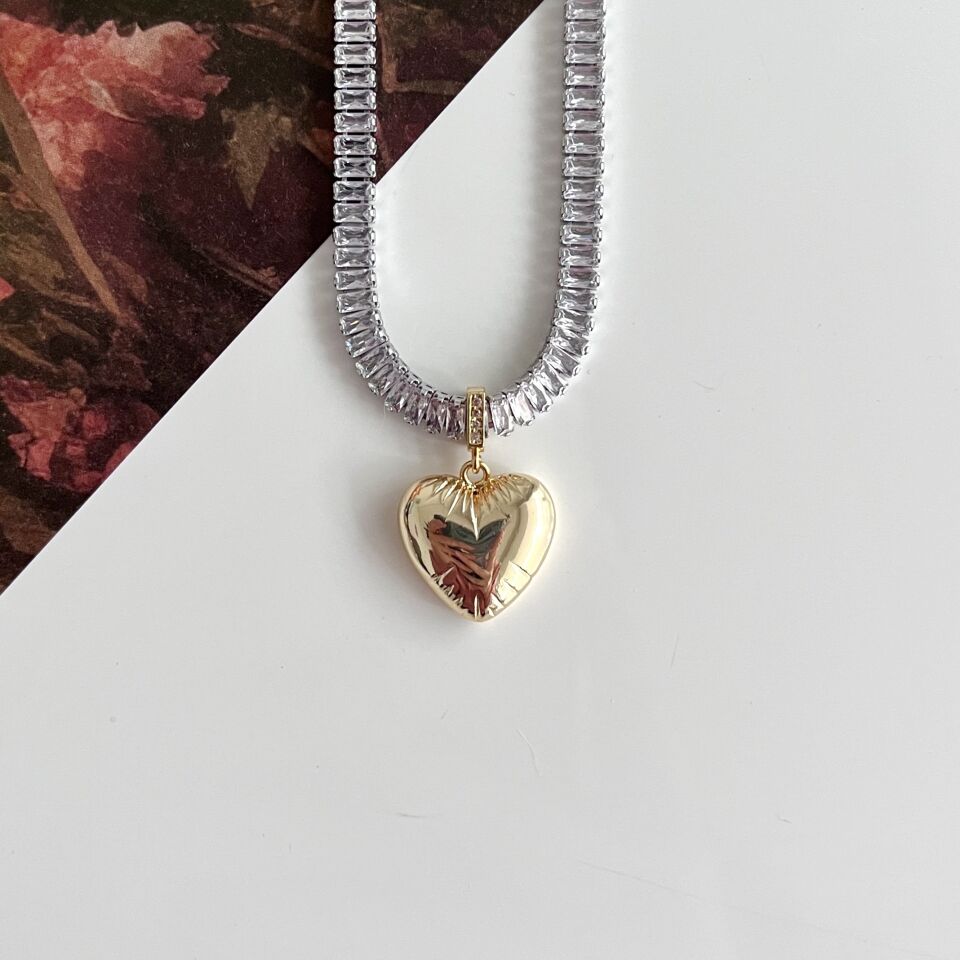 Özel Seri Baget Taşlı Kalp Kolye