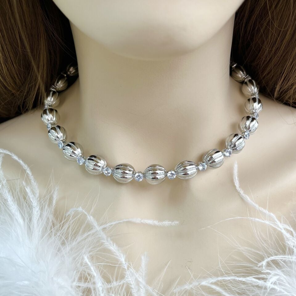 Özel Seri Taşlı Choker Kolye