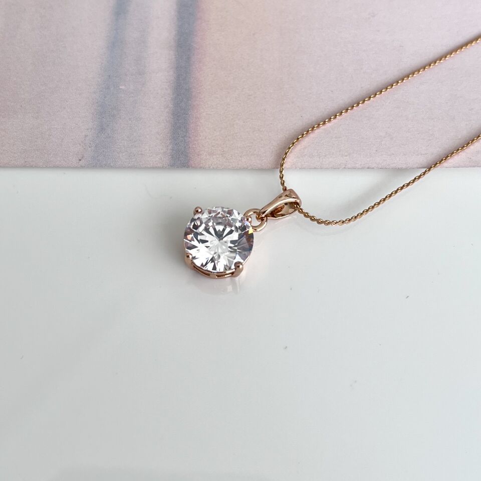 Xuping Tek Taş Kolye