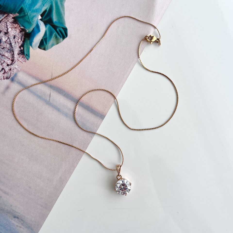 Xuping Tek Taş Kolye