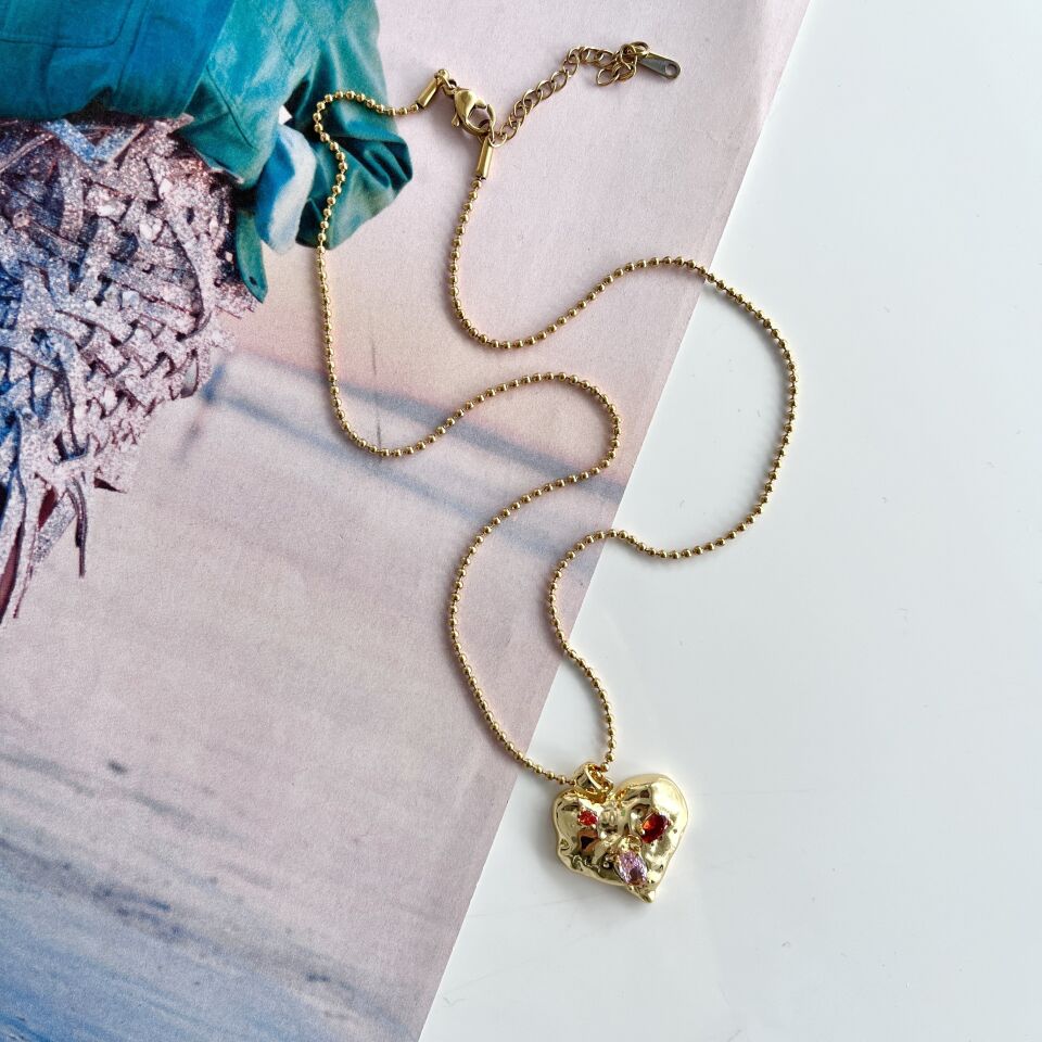 Çelik Baget Taşlı Kalp Kolye