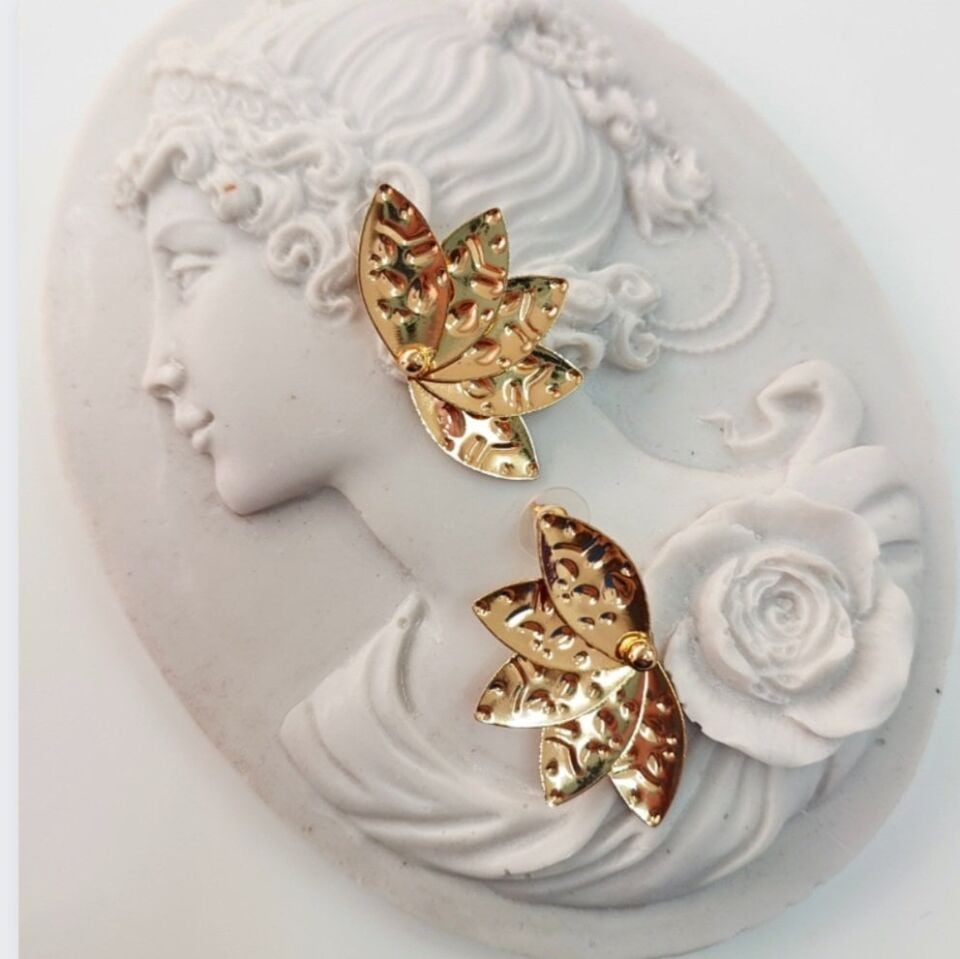 İthal Yaprak Model Küpe