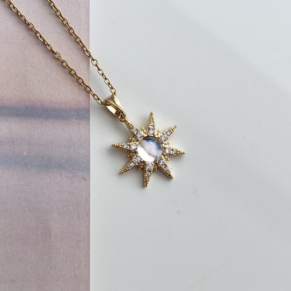 Çelik Taşlı Yıldız Kolye