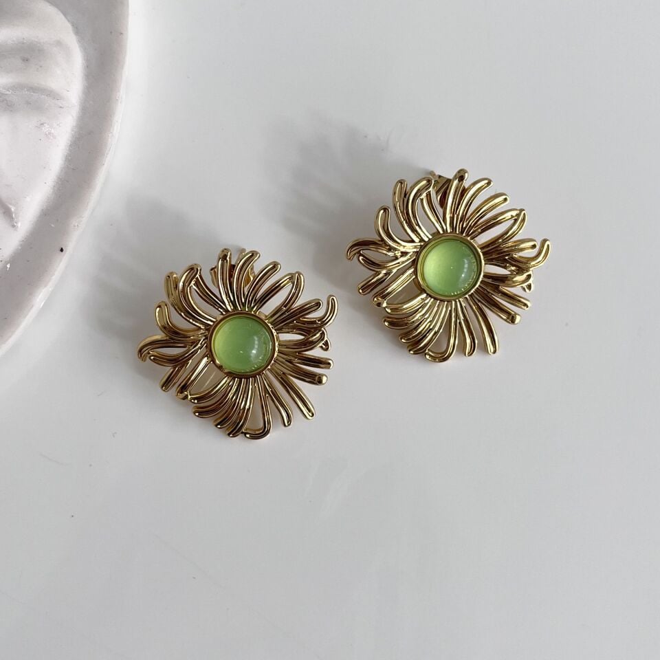 Çelik Kedi Gözü Küpe