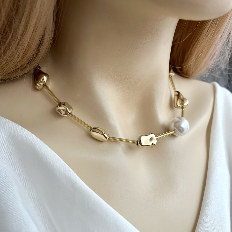 İthal Özel Seri İnci Detay Kolye