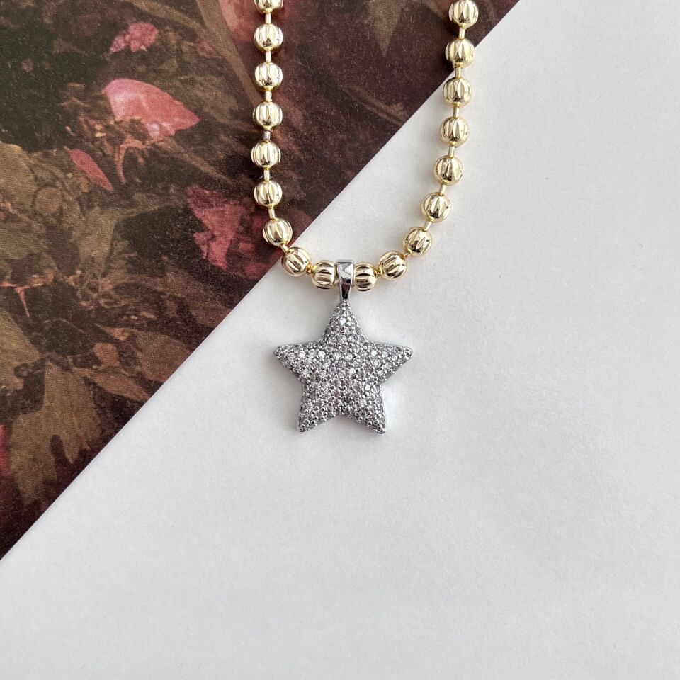 Özel Seri Yıldız Kolye