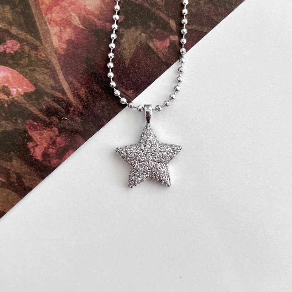 Özel Seri Yıldız Kolye
