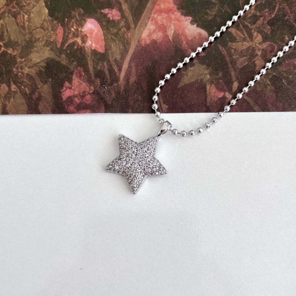 Özel Seri Yıldız Kolye