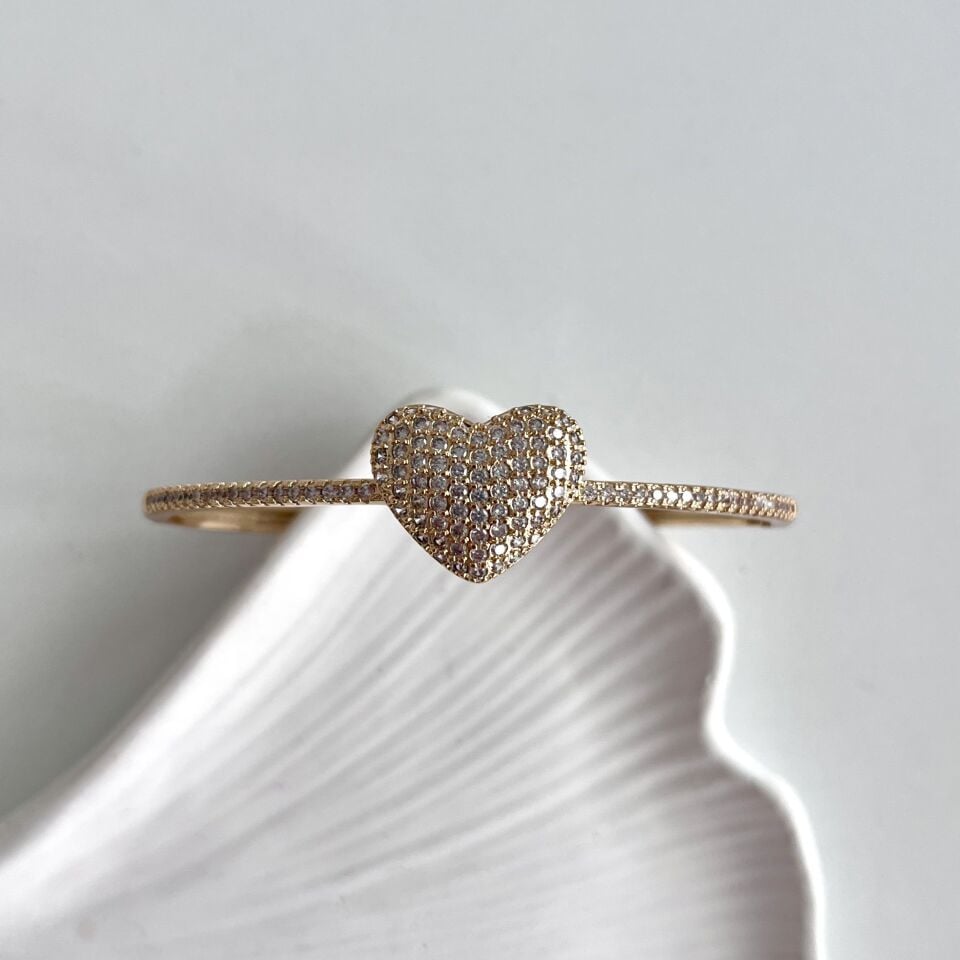 Özel Seri Taşlı Kalp Kelepçe