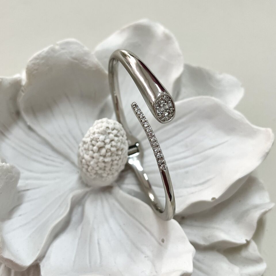 Xuping Zirkon Taş Kelepçe (Silver)