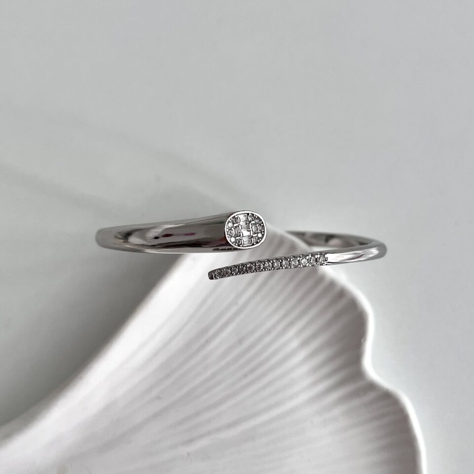 Xuping Zirkon Taş Kelepçe (Silver)