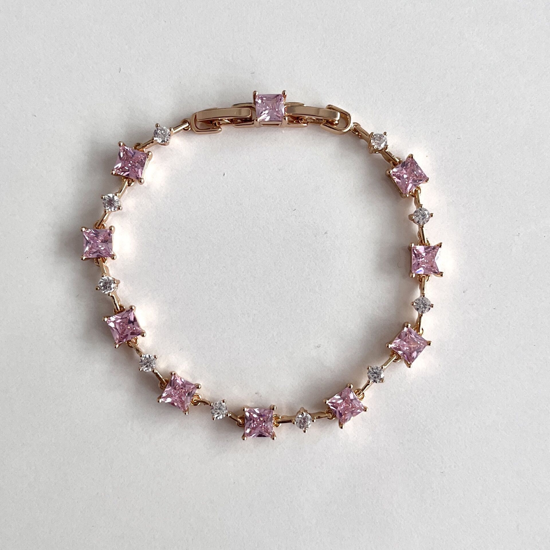 Xuping Pembe Zirkon Bileklik