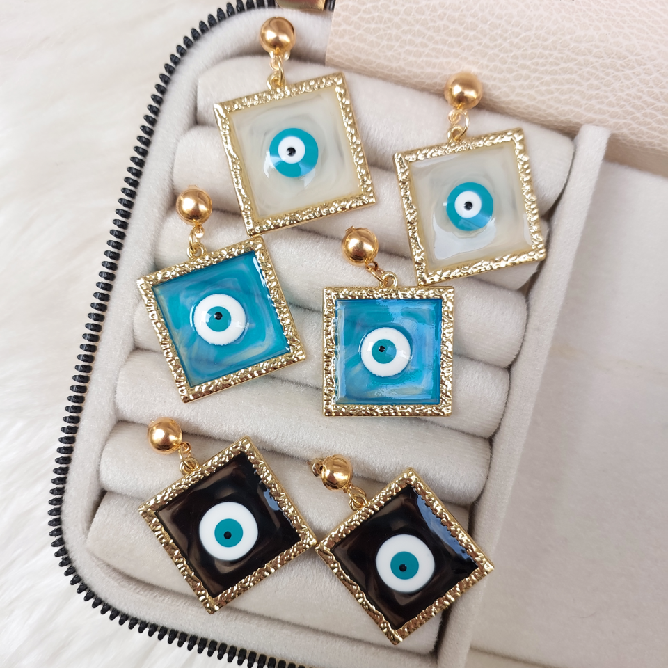 Nazar Boncuğu Küpe