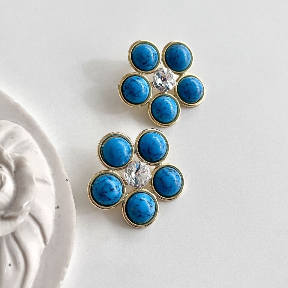 Mavi Taşlı Çiçek Küpe