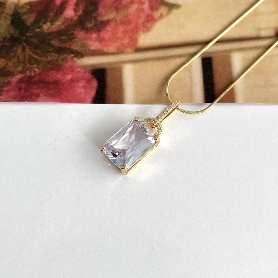 Çelik Zirkon Taş Kolye