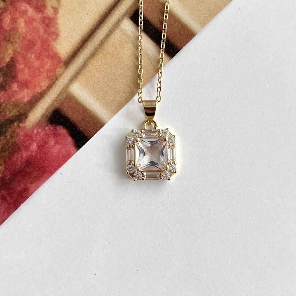 Çelik Zirkon Taşlı Kolye