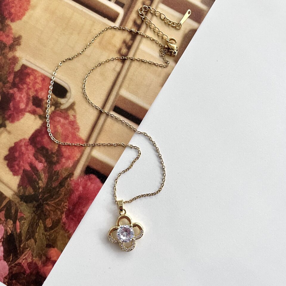 Çelik Zirkon Taş Kolye