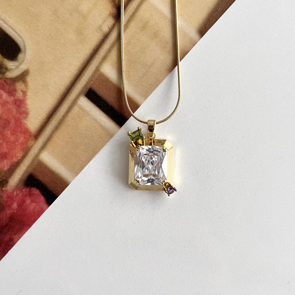 Çelik Zirkon Taş Kolye