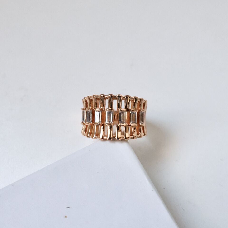 Xuping Taşlı Yüzük