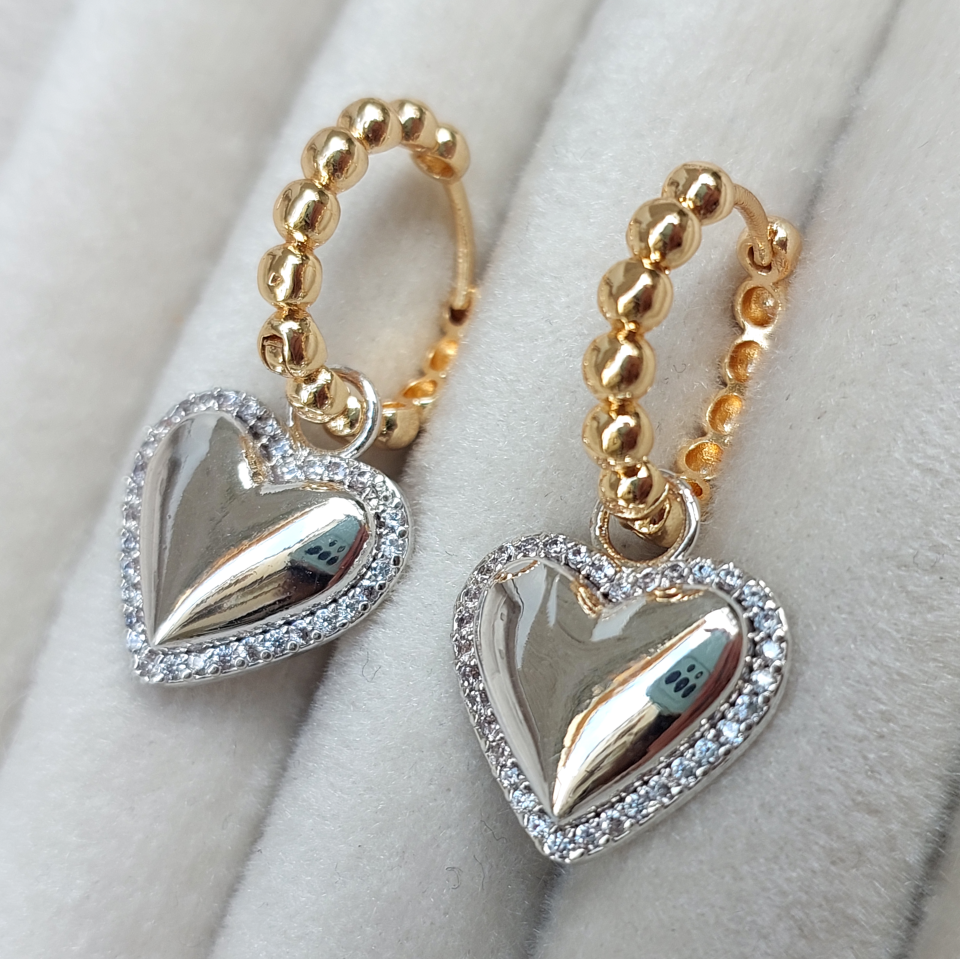 Özel Seri Kalp Küpe