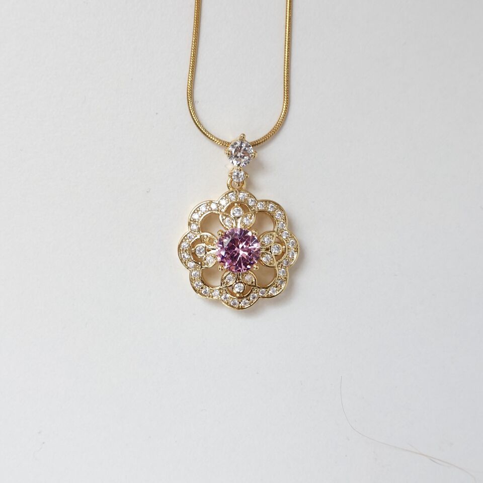 Çelik Pembe Taşlı Kolye