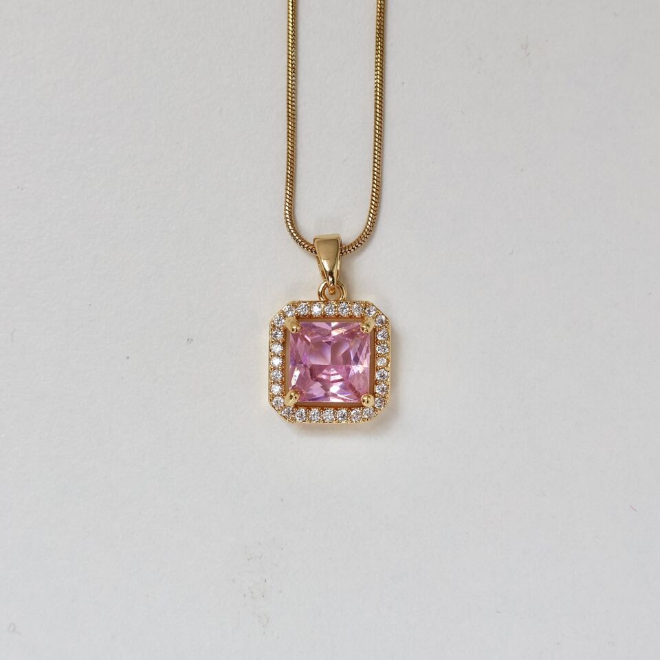 Çelik Pembe Taşlı Kolye